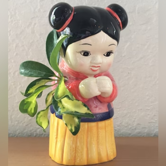 Chinese Lucky Girl Vintage Ceramic Planter Vase - Picture 2 of 7